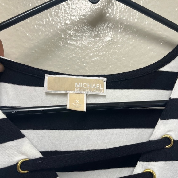 Michael kors black and White Striped Dress - Picture 4 of 9